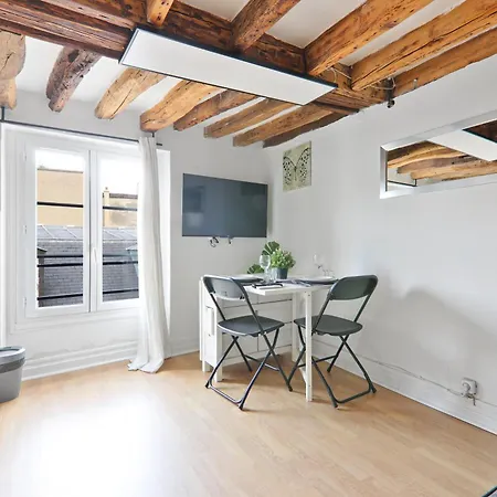Quartier Saint-michel Notre-dame 4 Free Netflix Apartment