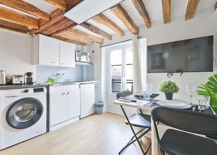 아파트 Quartier Saint-michel Notre-dame 4 Free Netflix *