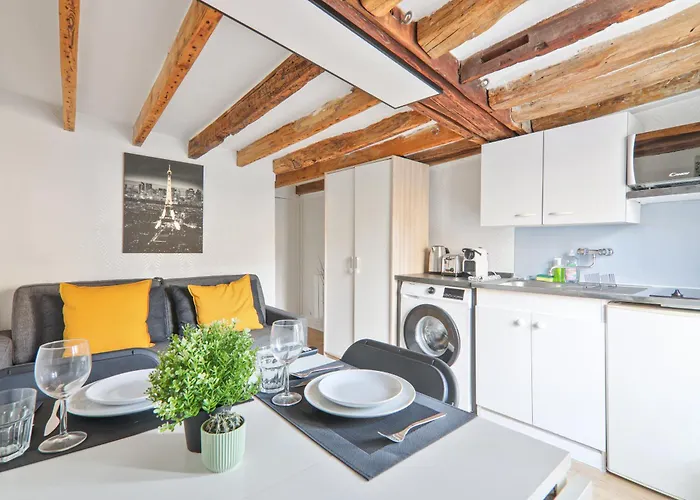 Quartier Saint-michel Notre-dame 4 Free Netflix 파리