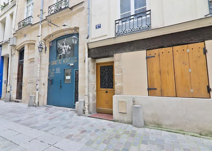 Quartier Saint-michel Notre-dame 4 Free Netflix * Parigi